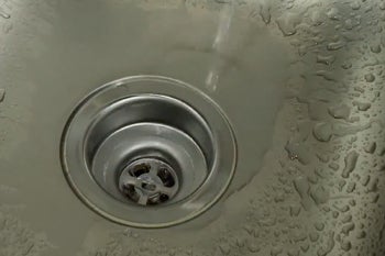 sink draining water