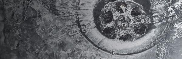 How to choose the right drain cleaner to unclog a drain