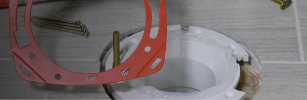 How to Repair a Toilet Flange